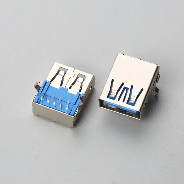20.BUSF09L2N12183 USB3.0 AF 板上型DIP 无卷边带弯脚 PBT料